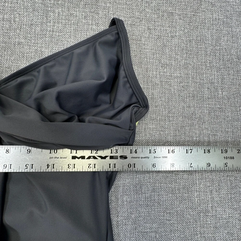 Athleta One Piece Swimsuit‎ Womens 38 D/DD Black Criss Cross Back Pool Beachwear